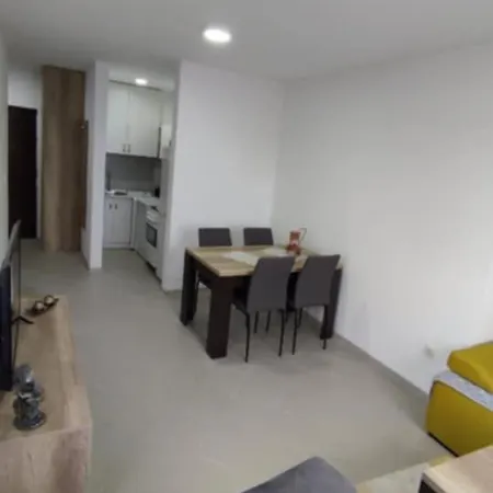 Tri Delfina * Rakari