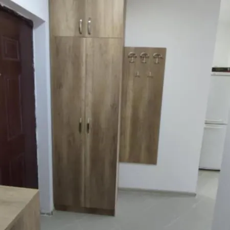 Apartment Tri Delfina